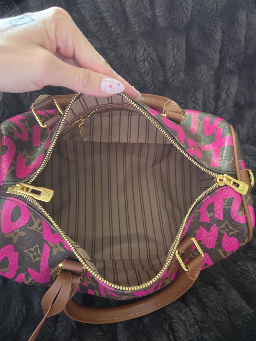 Vintage Pink Graffiti Speedy 30 Style Handbag - Picture 8 of 12
